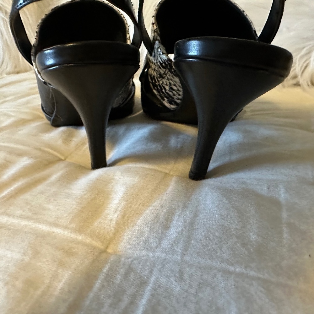Ellen Tracy Black and Snake Print Bello Leather Sling Back Heels Cut Out Size 7 - Picture 10 of 16